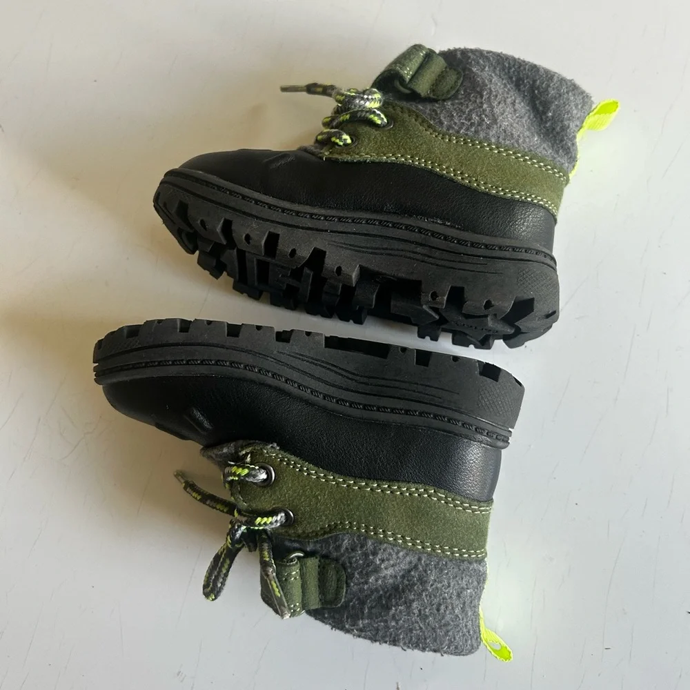 Carter's Size 6 Green and Gray Kids Toddler Boots